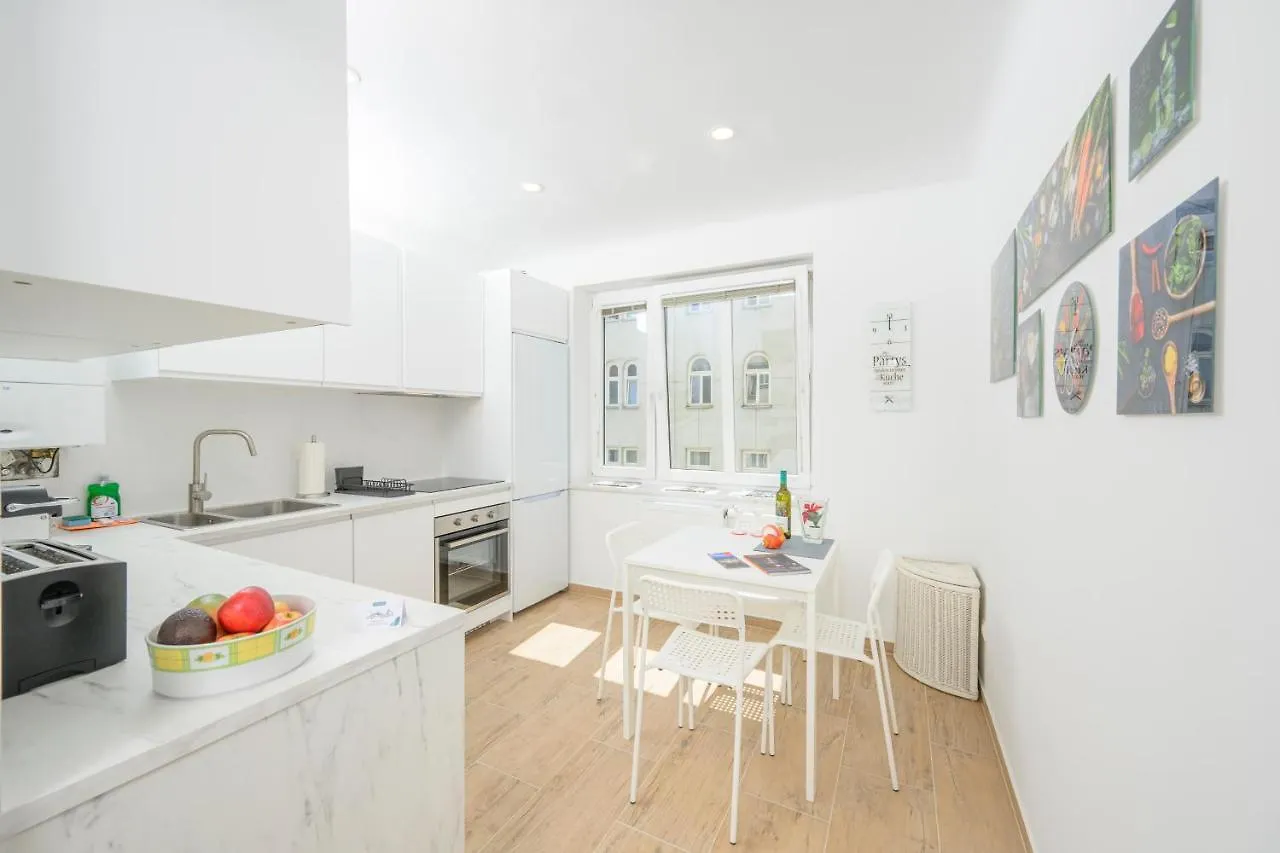 Hideaway Favoriten Vienna Apartment