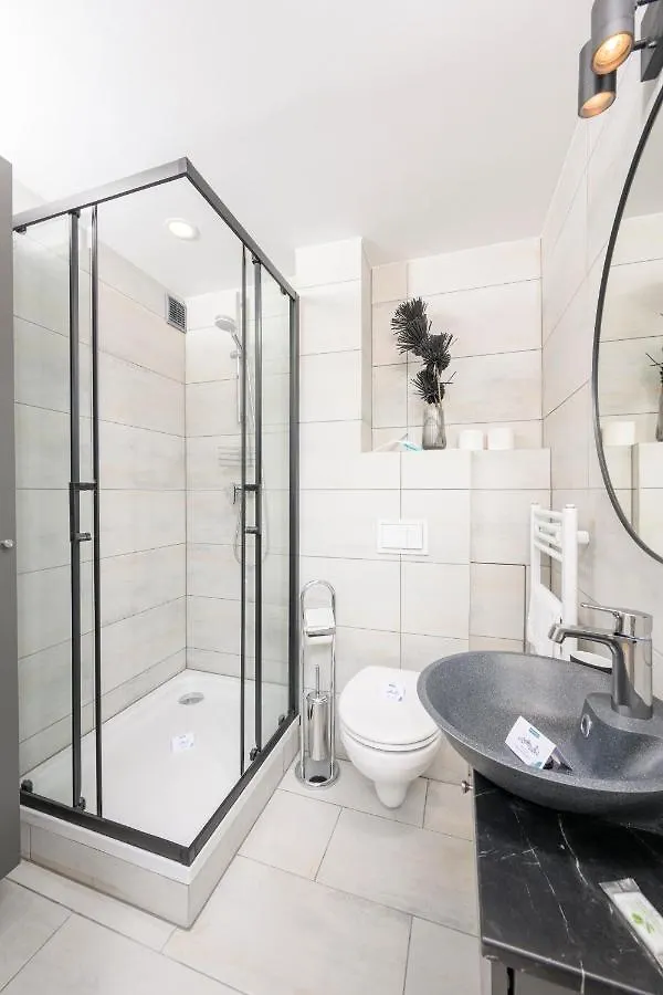 Hideaway Favoriten Vienna 0*,